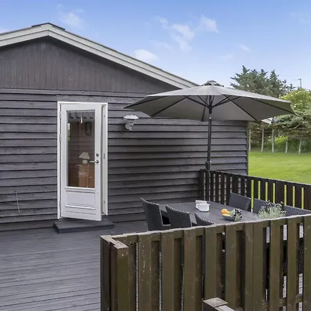 Sampsa - 600m From The Sea By Interhome *